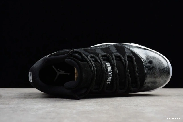 528895-010  11 Low Retro Jordan Barons 0212